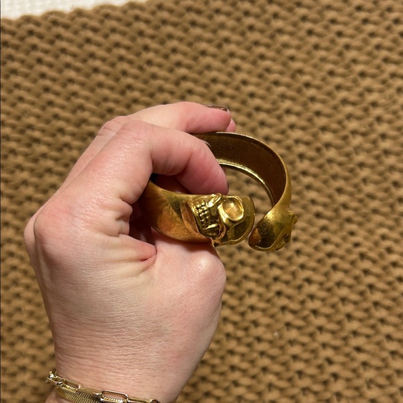 Alexander McQueen Gold Skull Bracelet - Picture 3 of 5
